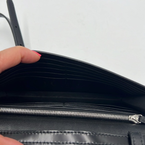 GUCCI GG INTERLOCKING ICON WALLET CROSSBODY BLACK CALFSKIN SILVER TONE HARDWARE - Picture 15 of 16